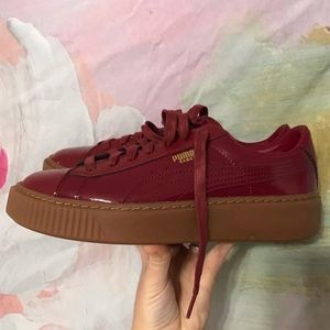 Brand new puma sneakers